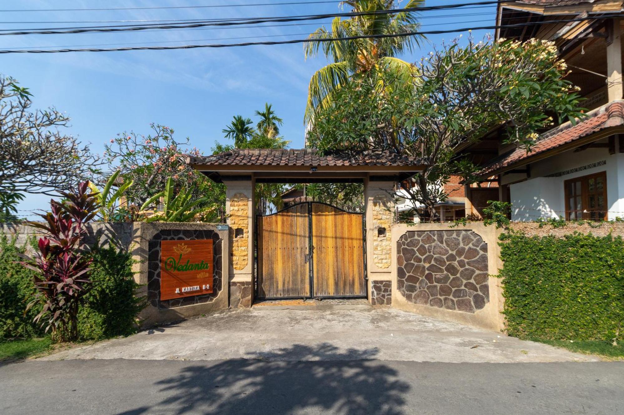 Vedanta Villa โลวินา ภายนอก รูปภาพ